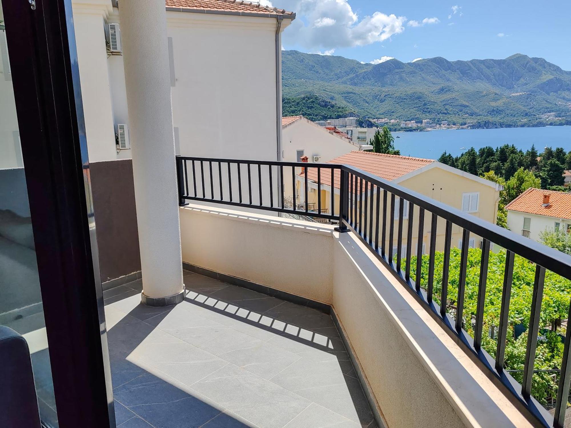 Sea View Apartment In Becici Budva Eksteriør bilde